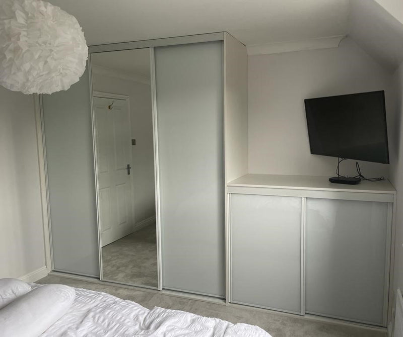 Origin Signature White Frame with Bright White and Silver Mirror door sliding wardrobe kit